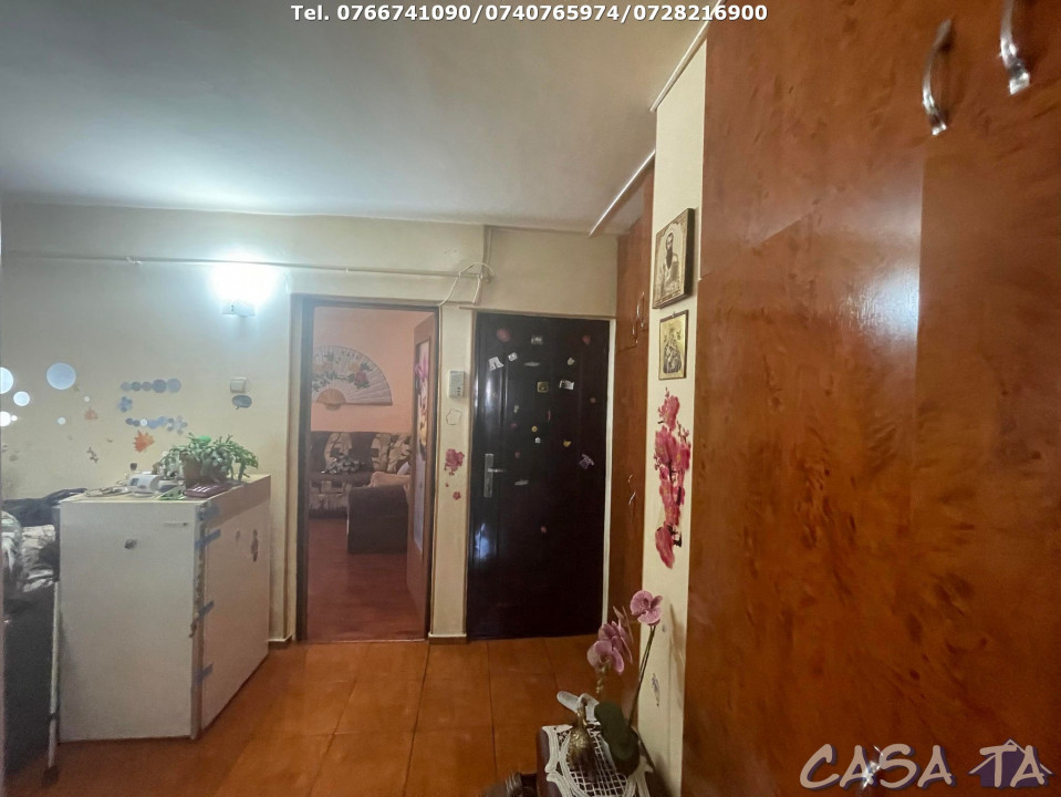 Apartament 2 Camere, Etaj 4 (cu acoperis), Strada Cerna