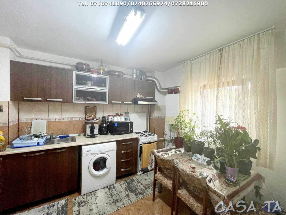 Apartament 2 Camere, Etaj 3, Strada Victoriei, Zona Shopping City Targu Jiu