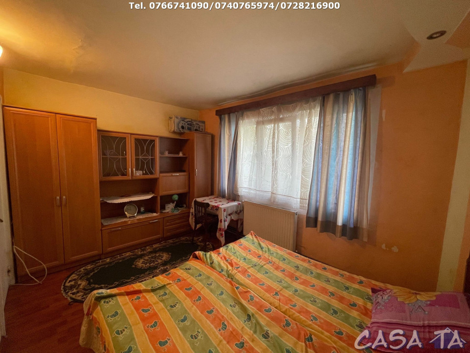 Apartament 2 Camere, Etaj 1, Strada Comuna din Paris