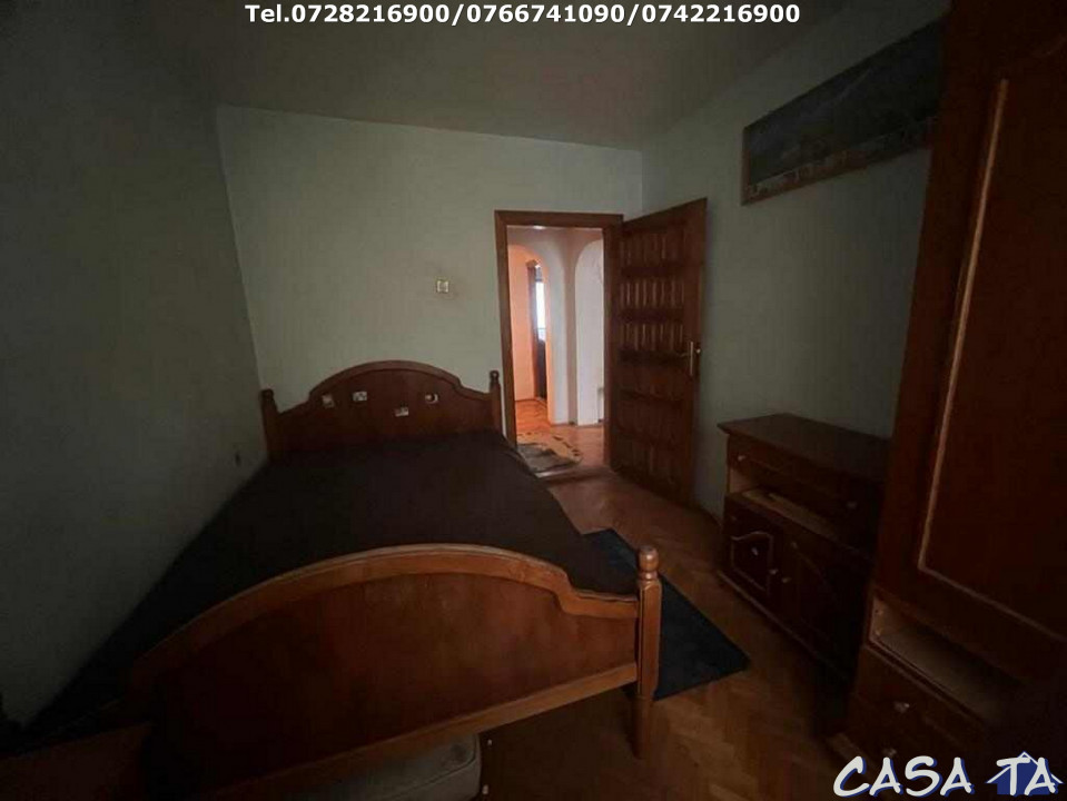Apartament 4 camere ,situat în Târgu Jiu, Str.Vasile Militaru