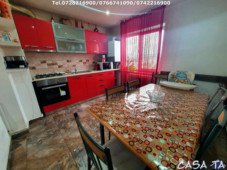 Apartament 3 camere, situat în Târgu Jiu, strada 9 Mai- zona Parcului Lido