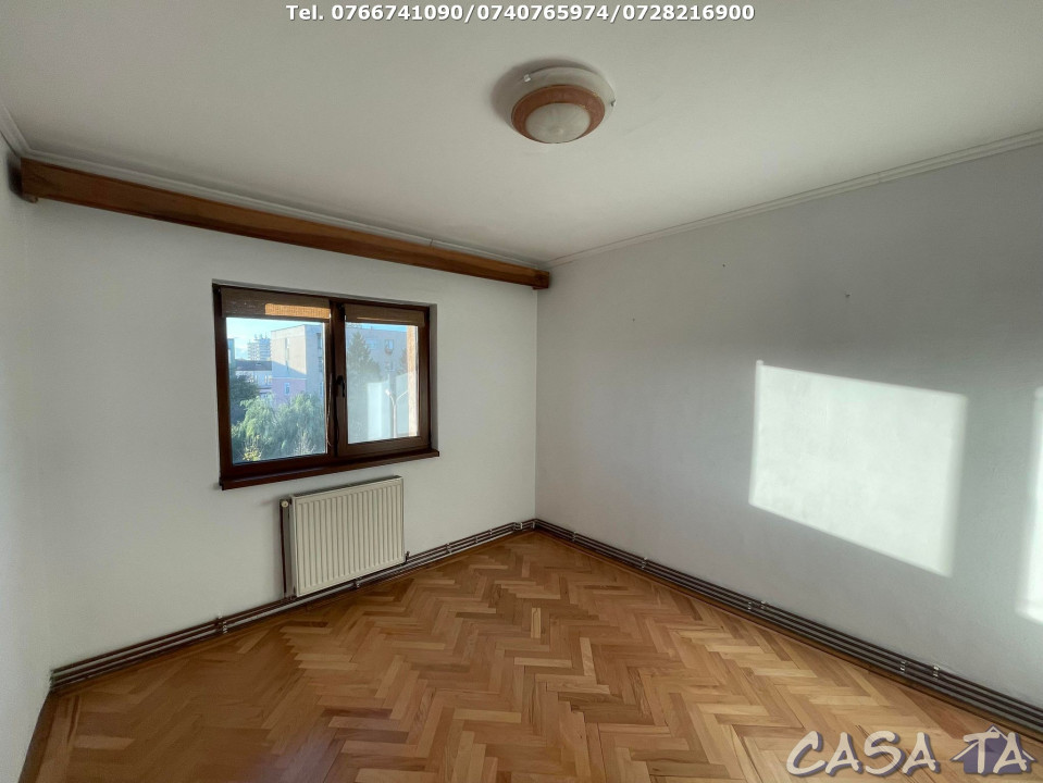 Apartament 3 Camere, Etaj 3, Strada Castanilor