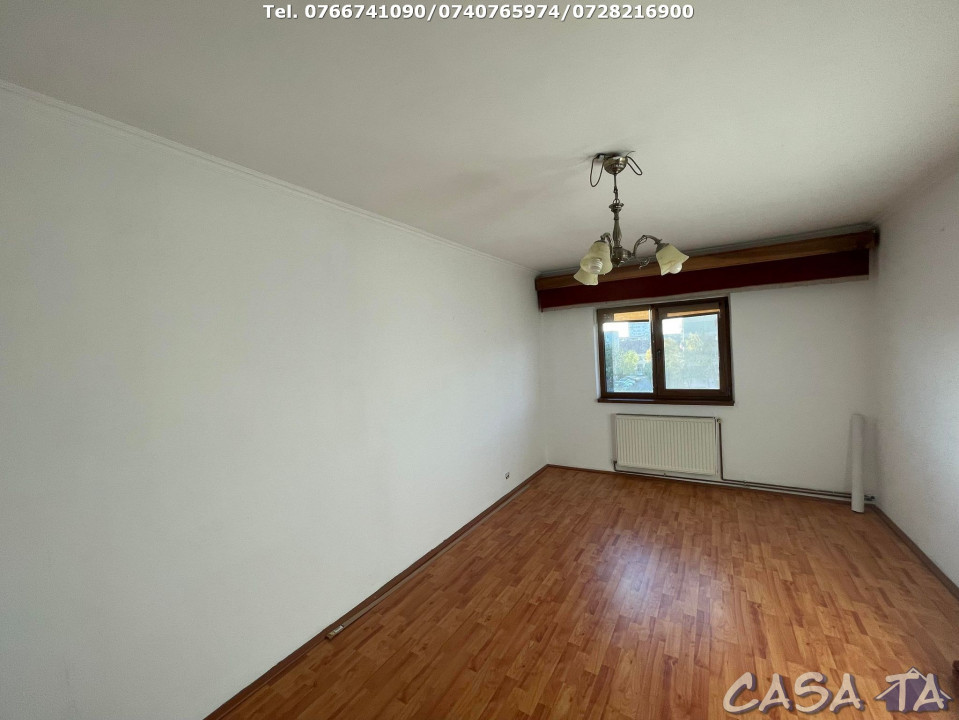 Apartament 3 Camere, Etaj 3, Strada Castanilor