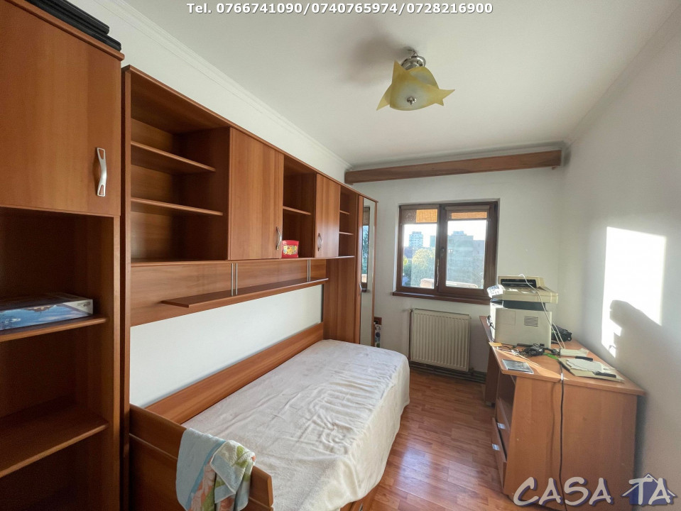 Apartament 3 Camere, Etaj 3, Strada Castanilor