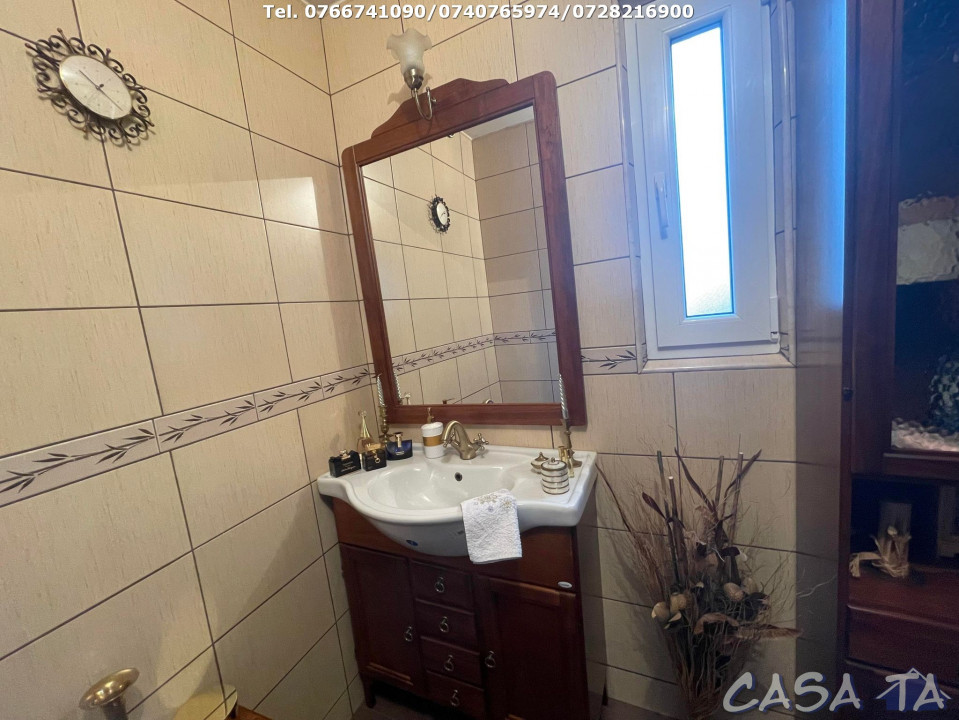 Vila De Lux, D+P+E+M, 5 Camere, Calea Severinului