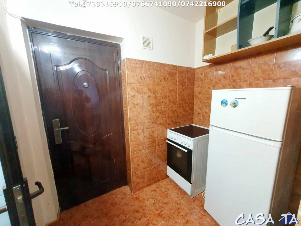 Garsoniera, situata în Târgu Jiu, Ciocârlau