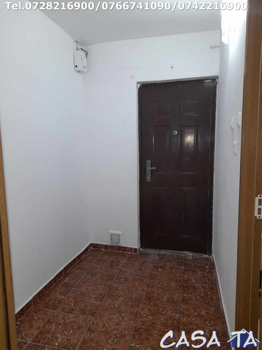 Garsoniera, situata în Rovinari, Str.22 Decembrie 1989