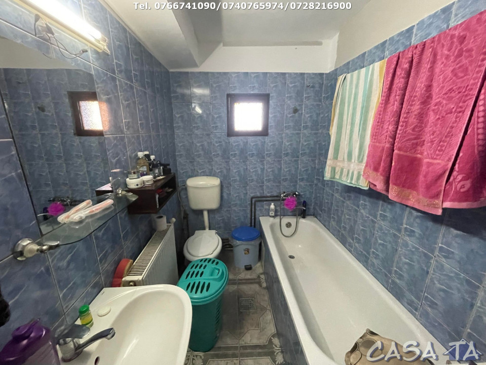 Casa 3 Camere, Strada Cernadia, Targu Jiu