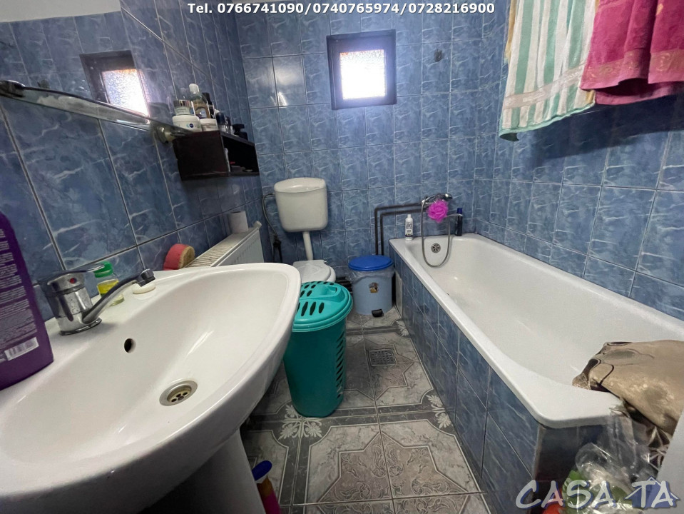 Casa 3 Camere, Strada Cernadia, Targu Jiu