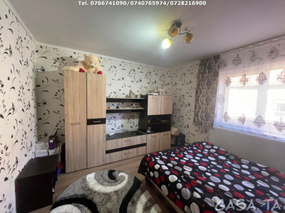 Casa 3 Camere, Strada Cernadia, Targu Jiu