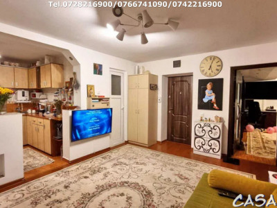 Apartament 3 camere, situat în Târgu Jiu, Str. 22 Decembrie 1989