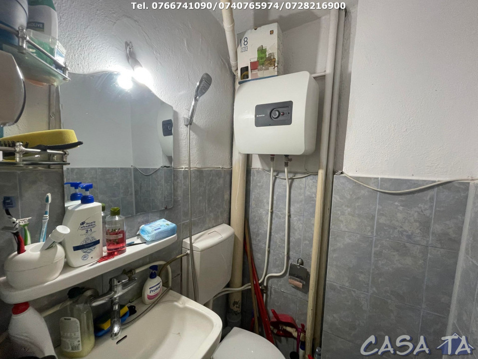 Garsoniera Confort II, Etaj 3, Strada Lotrului