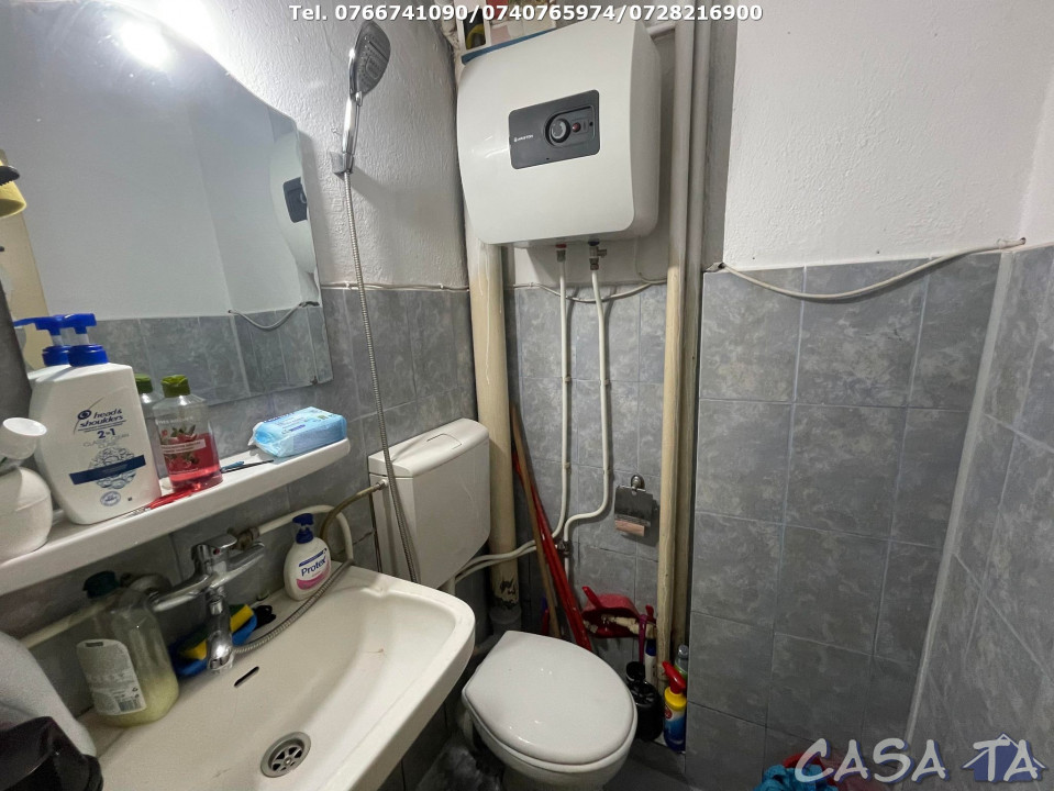 Garsoniera Confort II, Etaj 3, Strada Lotrului