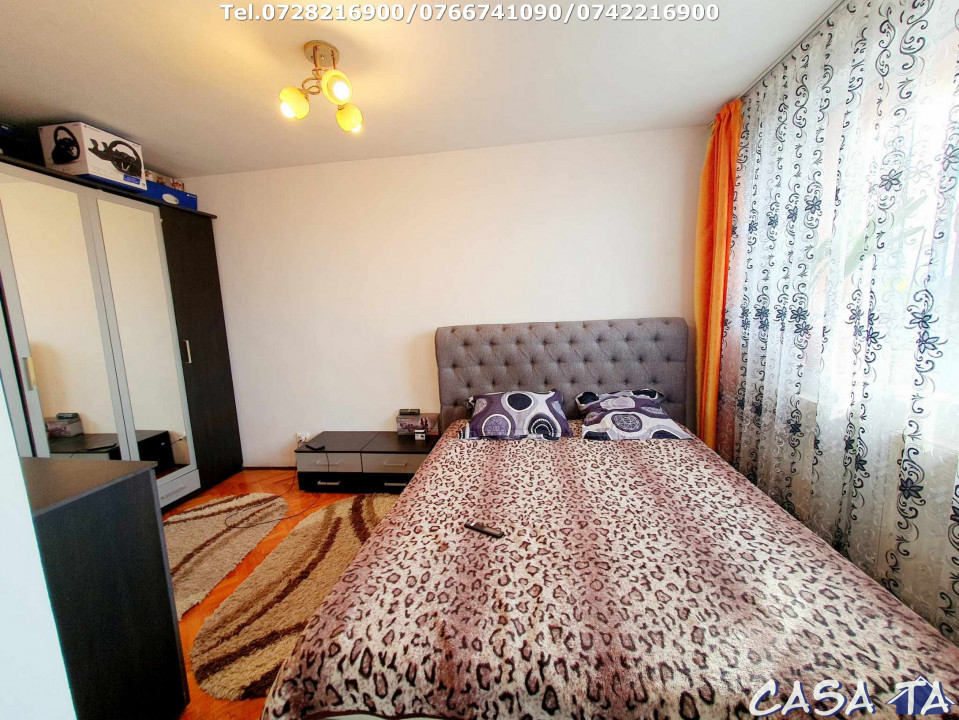 Apartament 4 camere, situat în Târgu Jiu, Str Gheorghe Barboi