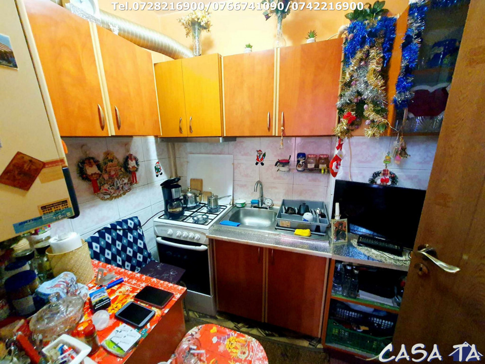 Garsoniera, situata în Târgu Jiu, Aleea Plopilor