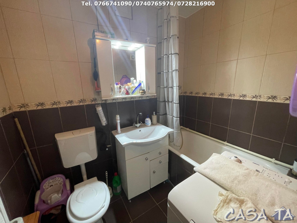Garsoniera Confort 1, Etaj 1, Strada Savinesti - Zona Mall