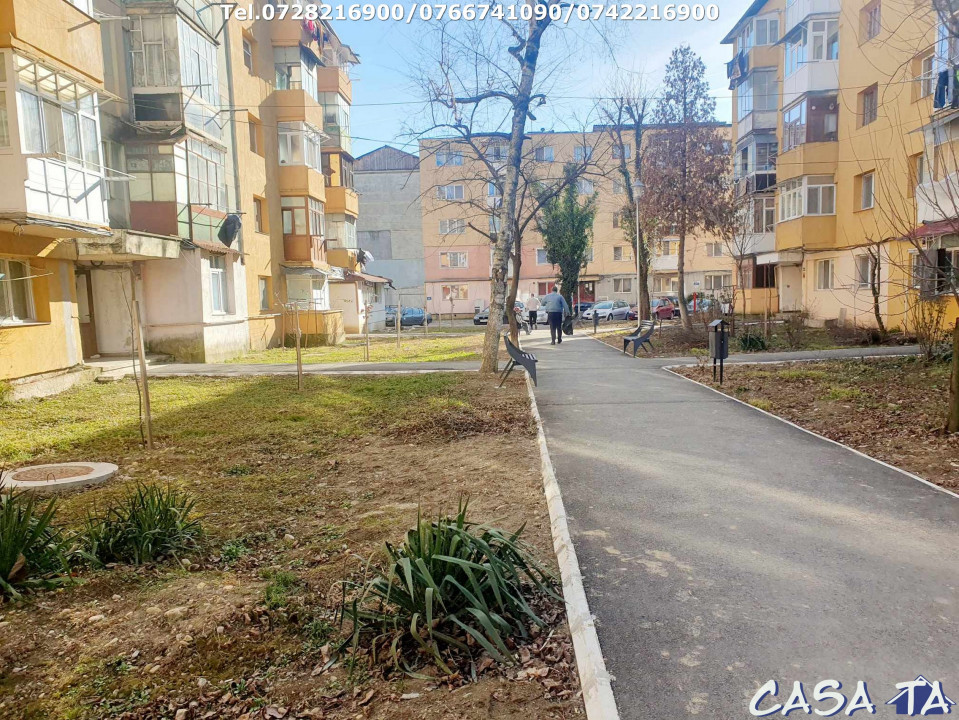 Apartament 4 camere, situat în Târgu Jiu, Aleea Plopilor