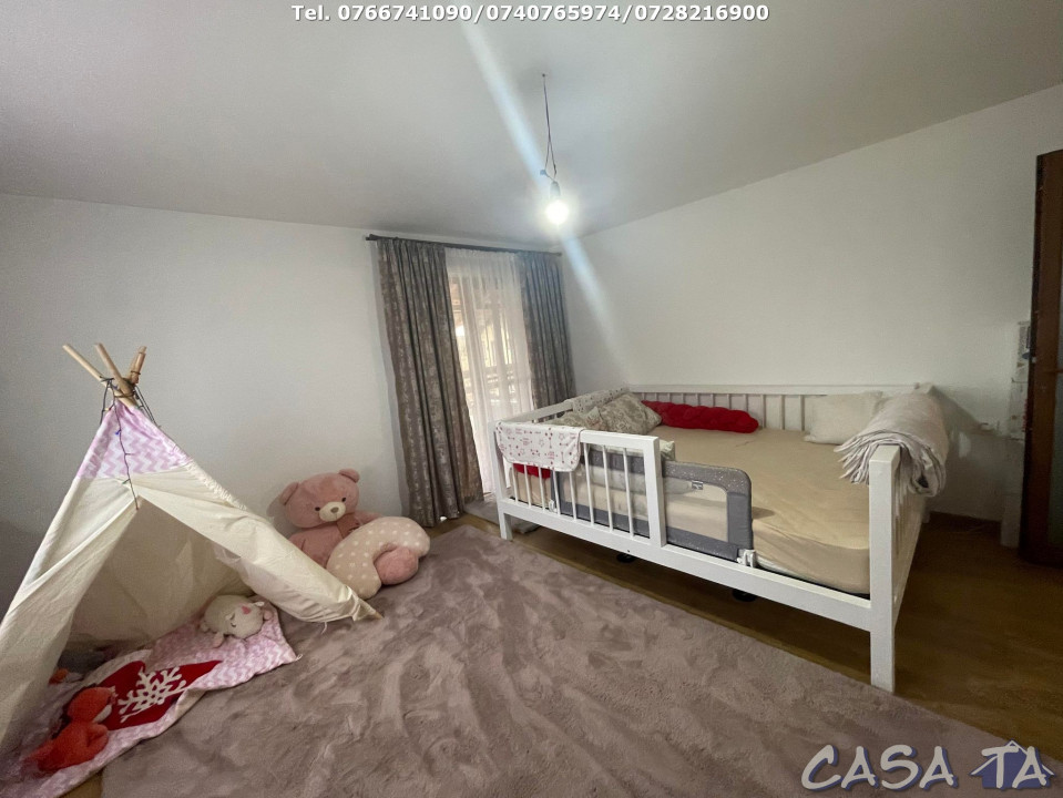 Casa 4 Camere  P+1, Strada Cezar Petrescu - Targu Jiu