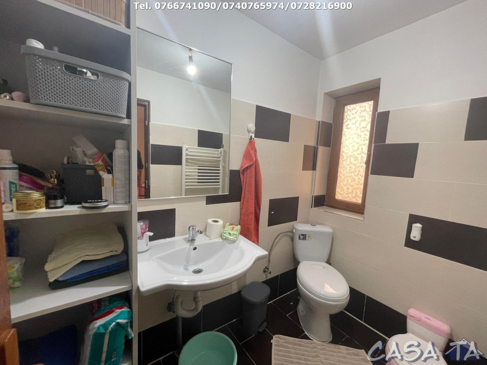 Casa 4 Camere  P+1, Strada Cezar Petrescu - Targu Jiu