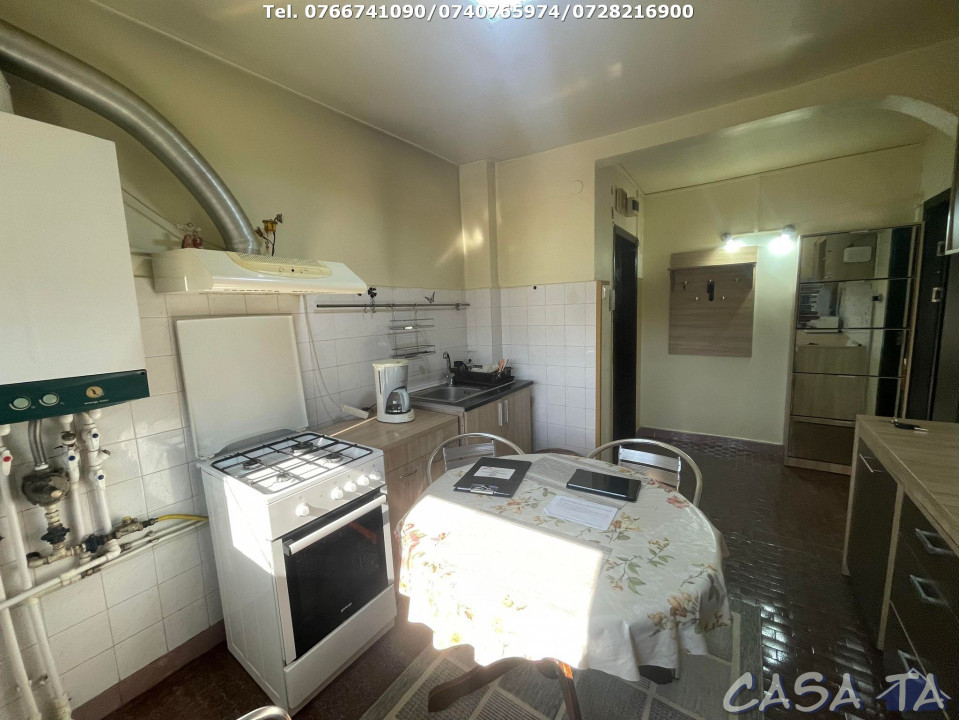 Apartament 3 Camere, Etaj 1, Aleea Brandusei