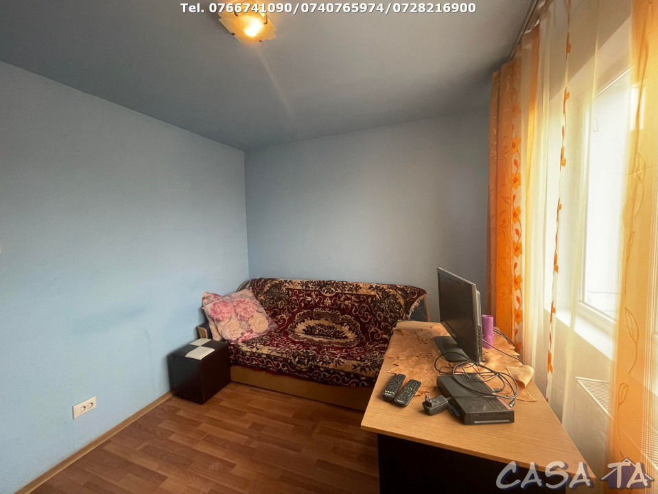 Apartament 2 Camere, Etaj 4, Strada Mioritei