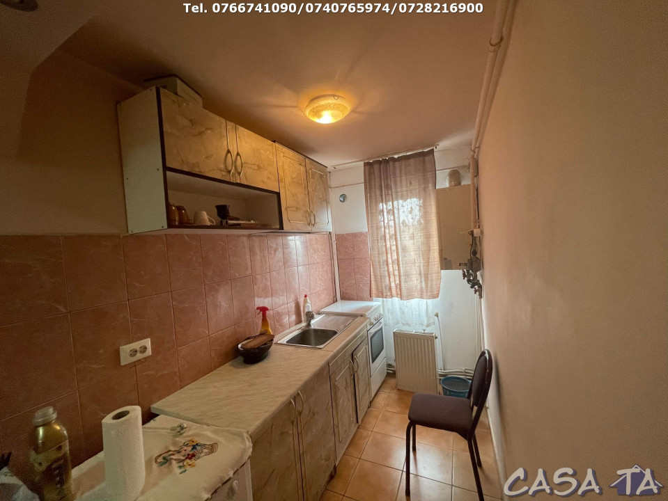 Apartament 2 Camere, Etaj 4, Strada Mioritei