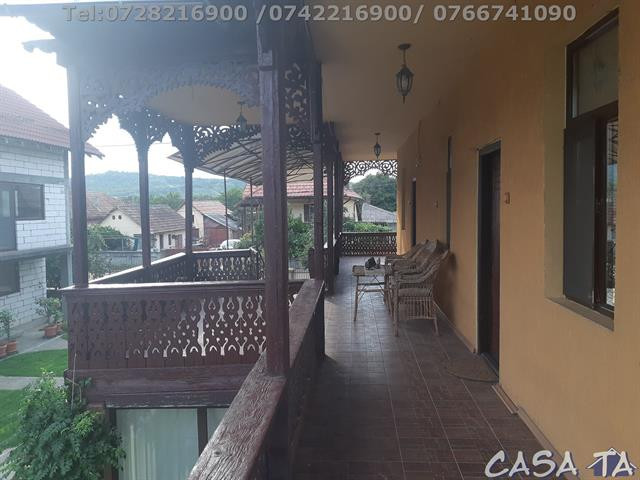 Ansamblu Rustic, Slobozia