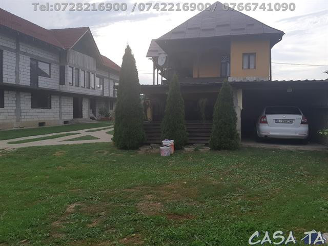 Ansamblu Rustic, Slobozia