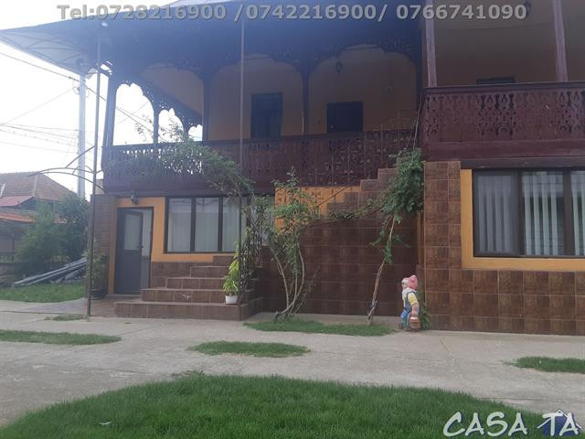 Ansamblu Rustic, Slobozia