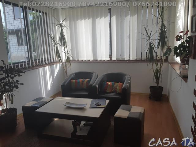 Ansamblu Rustic, Slobozia