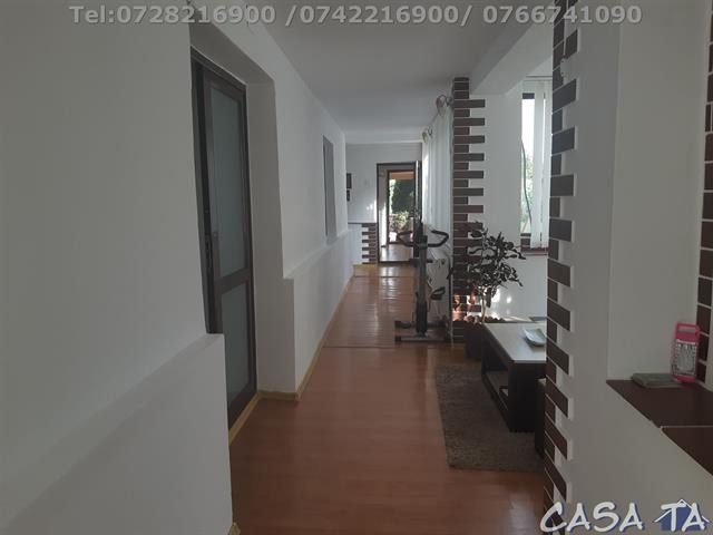 Ansamblu Rustic, Slobozia