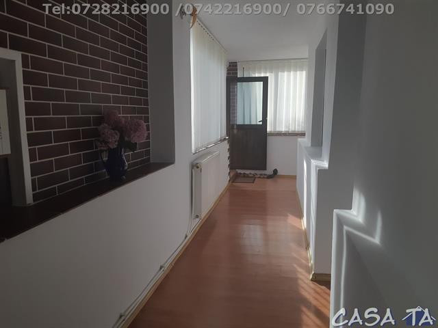 Ansamblu Rustic, Slobozia