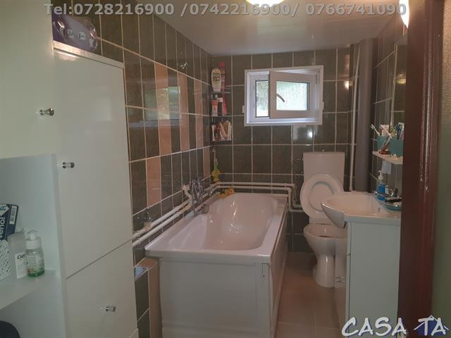 Ansamblu Rustic, Slobozia