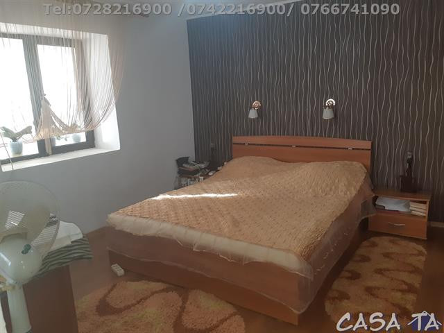 Ansamblu Rustic, Slobozia