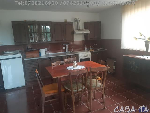 Ansamblu Rustic, Slobozia