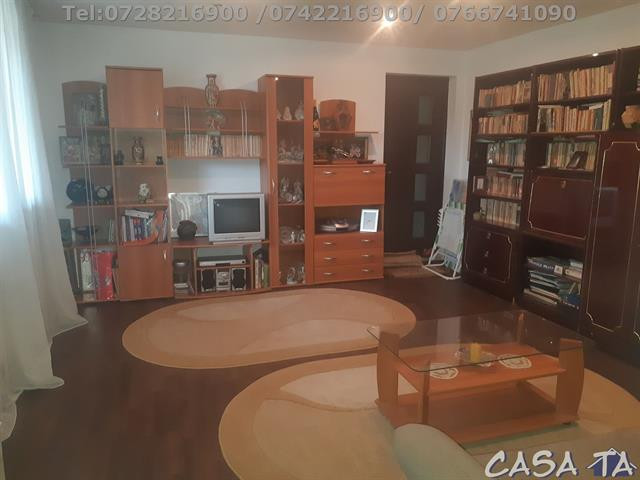 Ansamblu Rustic, Slobozia