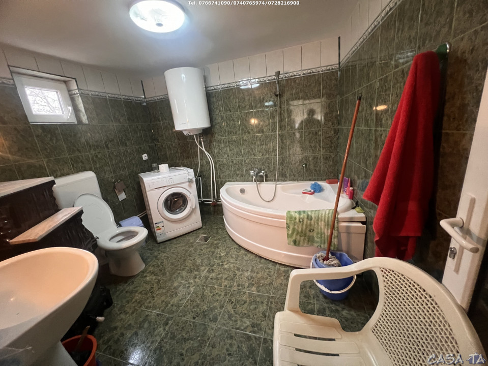 Proprietate compusa din doua Case, anexe gospodaresti, situata în Glogova, Gorj 