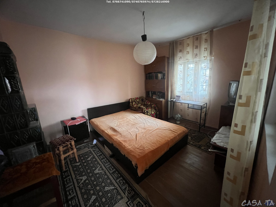 Proprietate compusa din doua Case, anexe gospodaresti, situata în Glogova, Gorj 