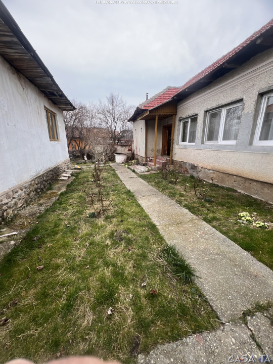 Proprietate compusa din doua Case, anexe gospodaresti, situata în Glogova, Gorj 