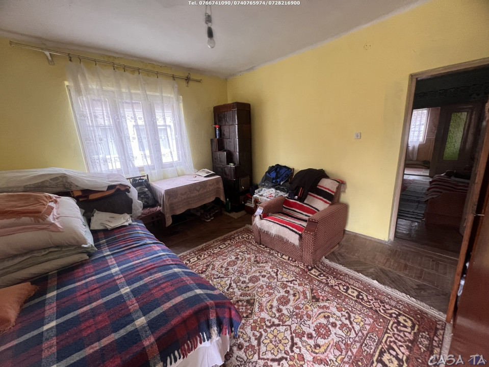 Proprietate compusa din doua Case, anexe gospodaresti, situata în Glogova, Gorj 