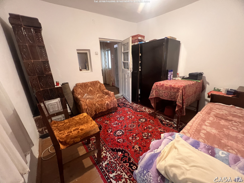 Proprietate compusa din doua Case, anexe gospodaresti, situata în Glogova, Gorj 