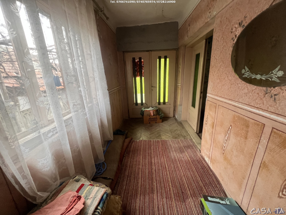 Proprietate compusa din doua Case, anexe gospodaresti, situata în Glogova, Gorj 