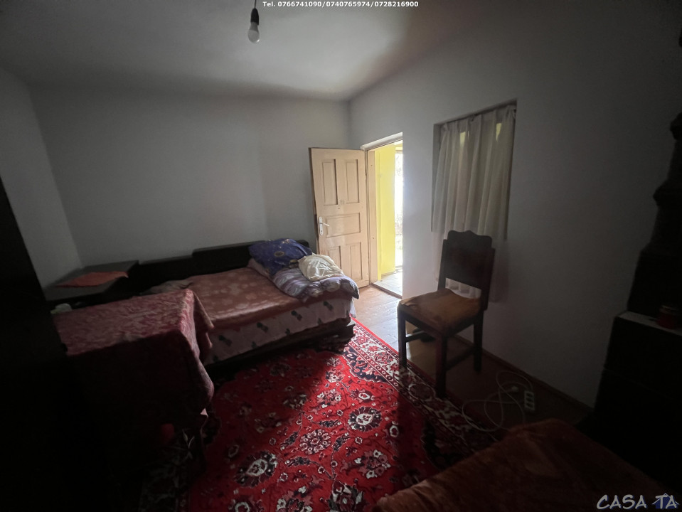 Proprietate compusa din doua Case, anexe gospodaresti, situata în Glogova, Gorj 