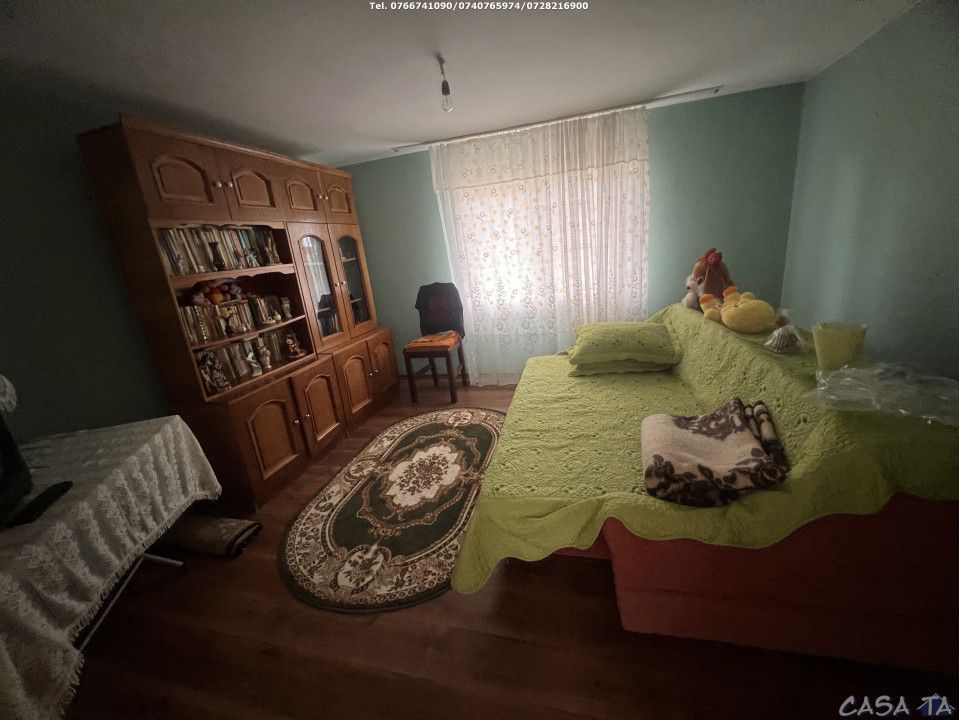 Proprietate compusa din doua Case, anexe gospodaresti, situata în Glogova, Gorj 