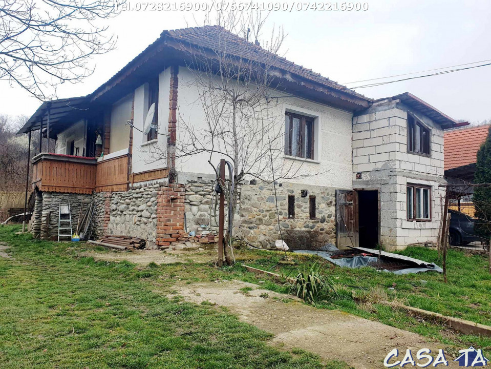 Casa Boiereasca D+P si Teren Aferent (6059 mp), Sambotin - Schela