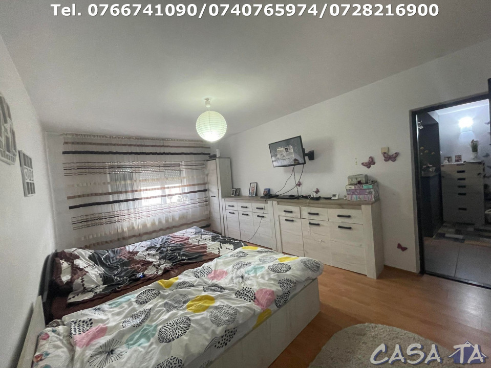 Apartament 3 Camere, Etaj 4, Strada 23 August