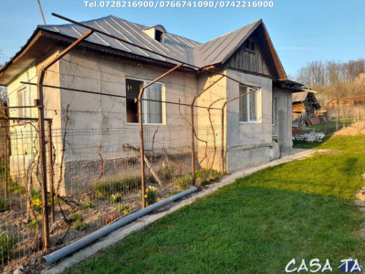 Casa 3 Camere + Teren Aferent (2394 mp) si Anexa, Jupanesti