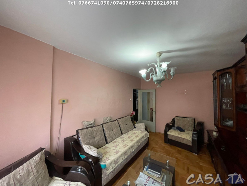 Apartament 2 Camere, Etaj 1, Strada Dacia ( Zona Mall)
