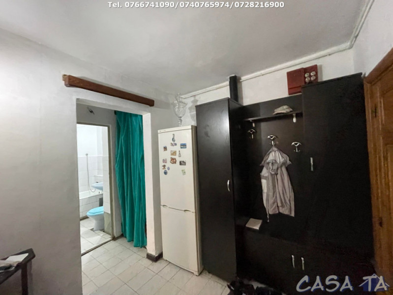 Apartament 2 Camere, Etaj 1, Strada Dacia ( Zona Mall)