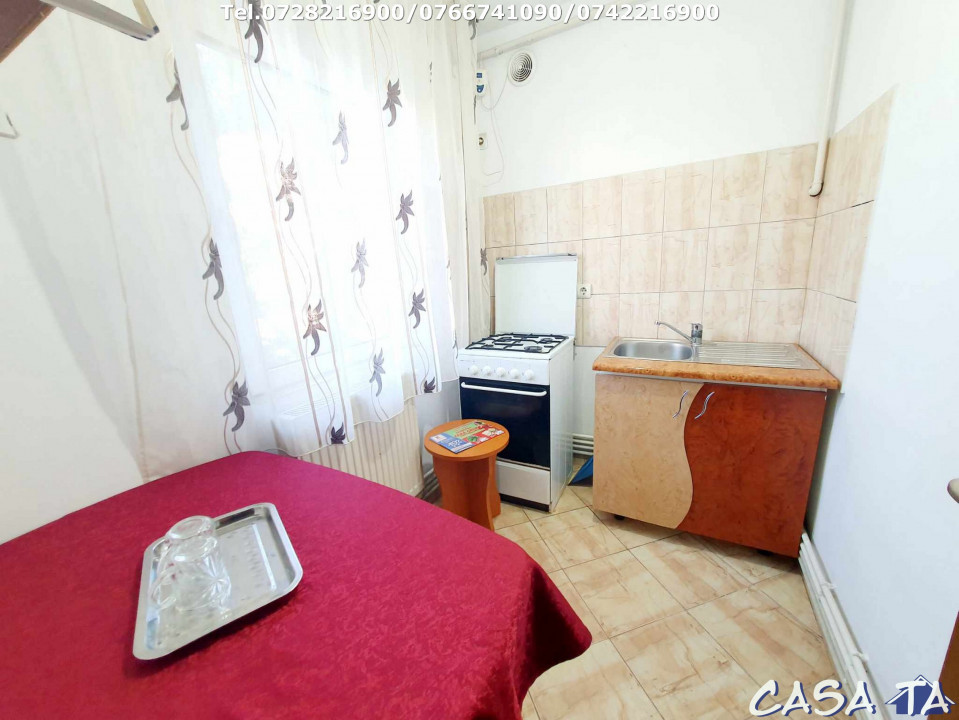 Închiriere garsoniera Zona Mall , Str.Dacia